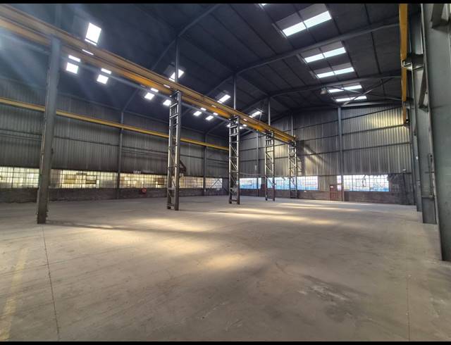 2,400M² WAREHOUSE TO LET IN WADEVILLE